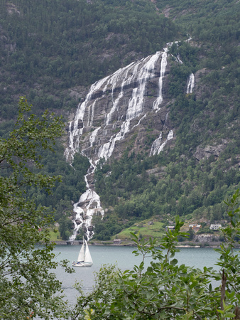 Wasserfall bei Tyssedal, Odda, Norwegen
